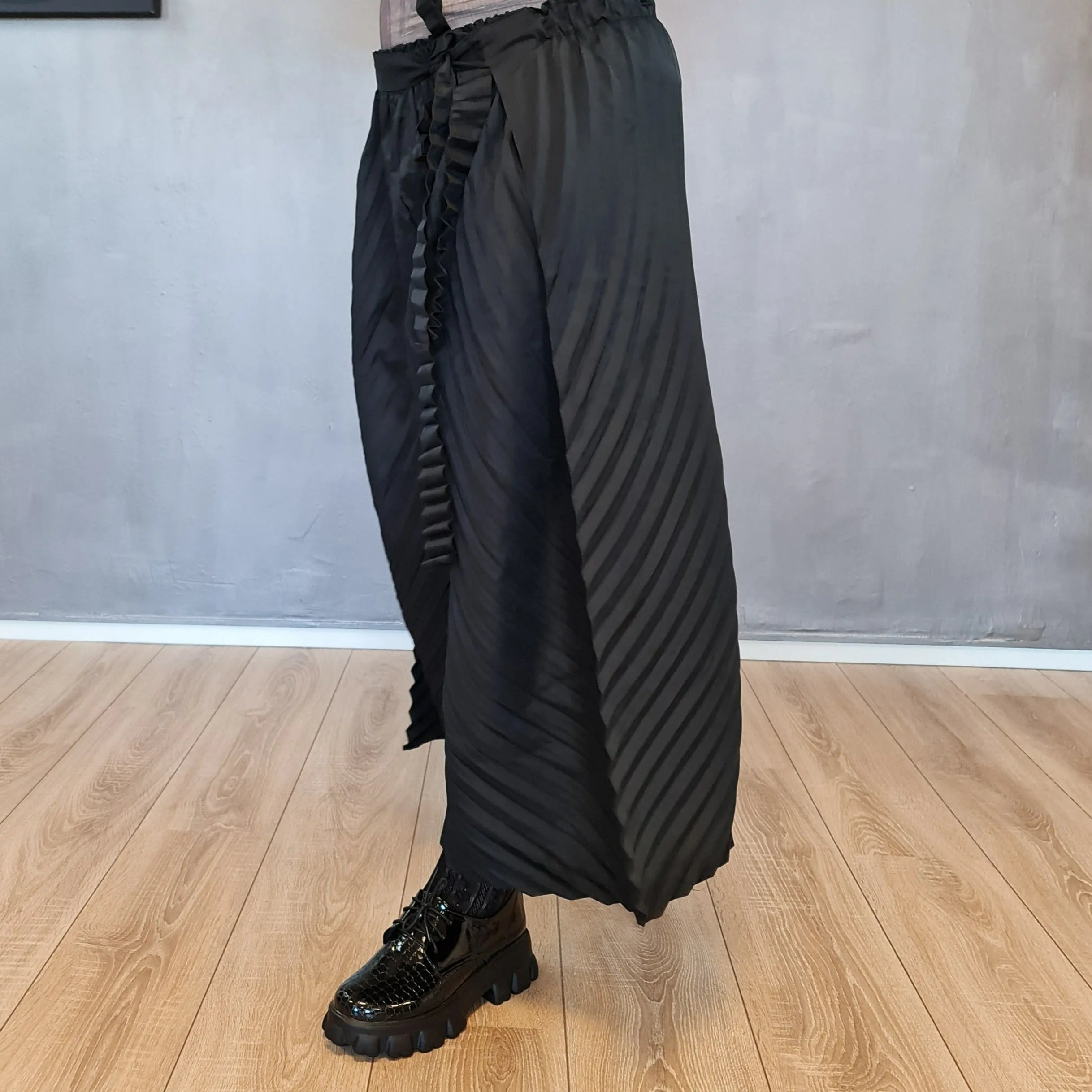 Casual Minimal Goth Regular Irregular Wide Legged Pants