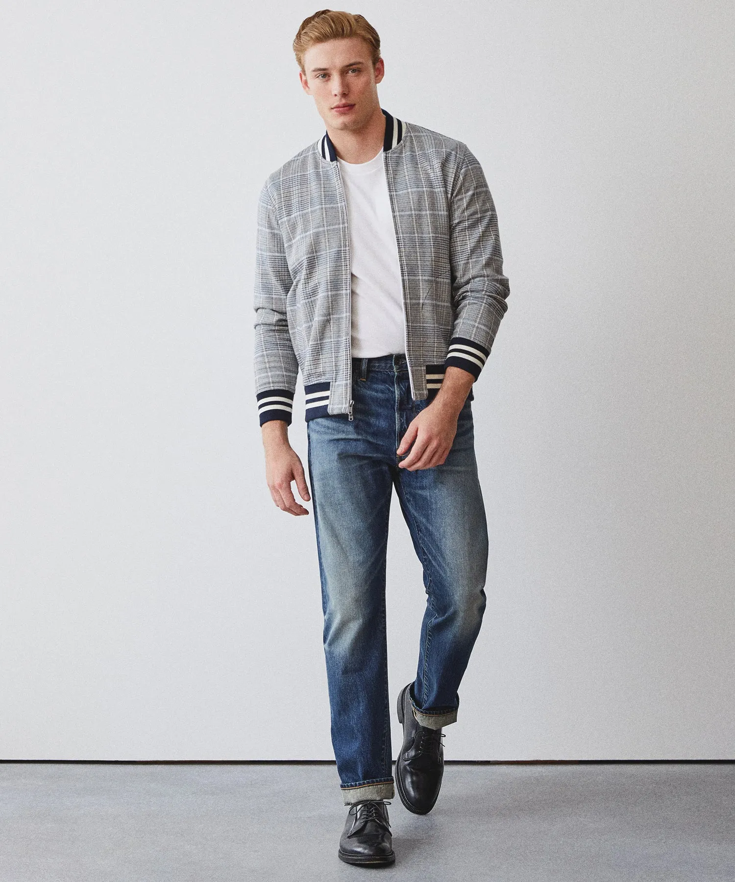 Classic Fit Selvedge Jean in Distressed Indigo