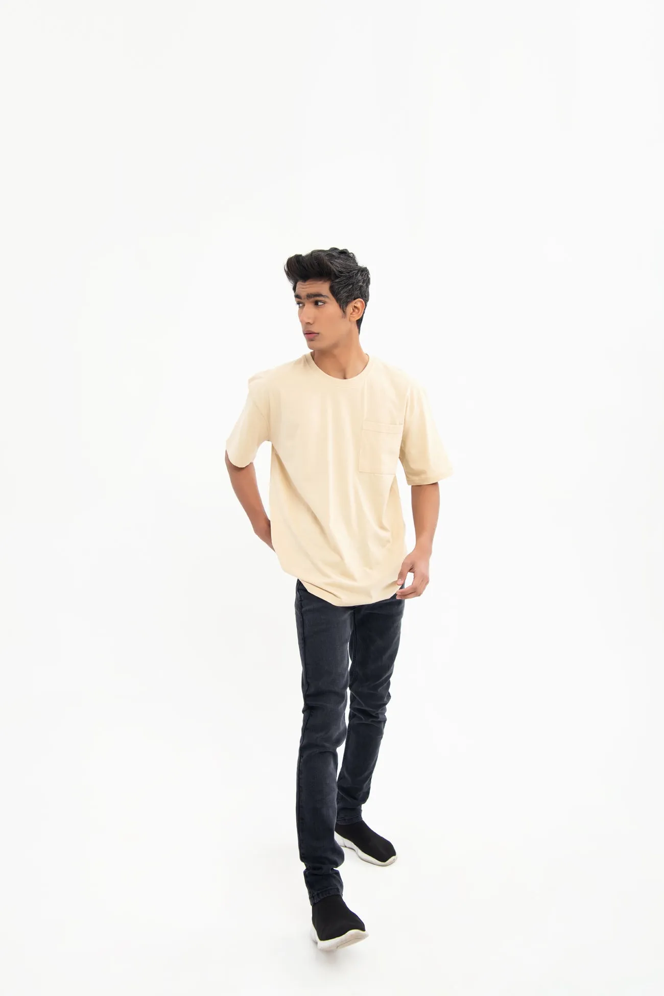 DROP SHOULDER T-SHIRT WITH PATCH POCKET