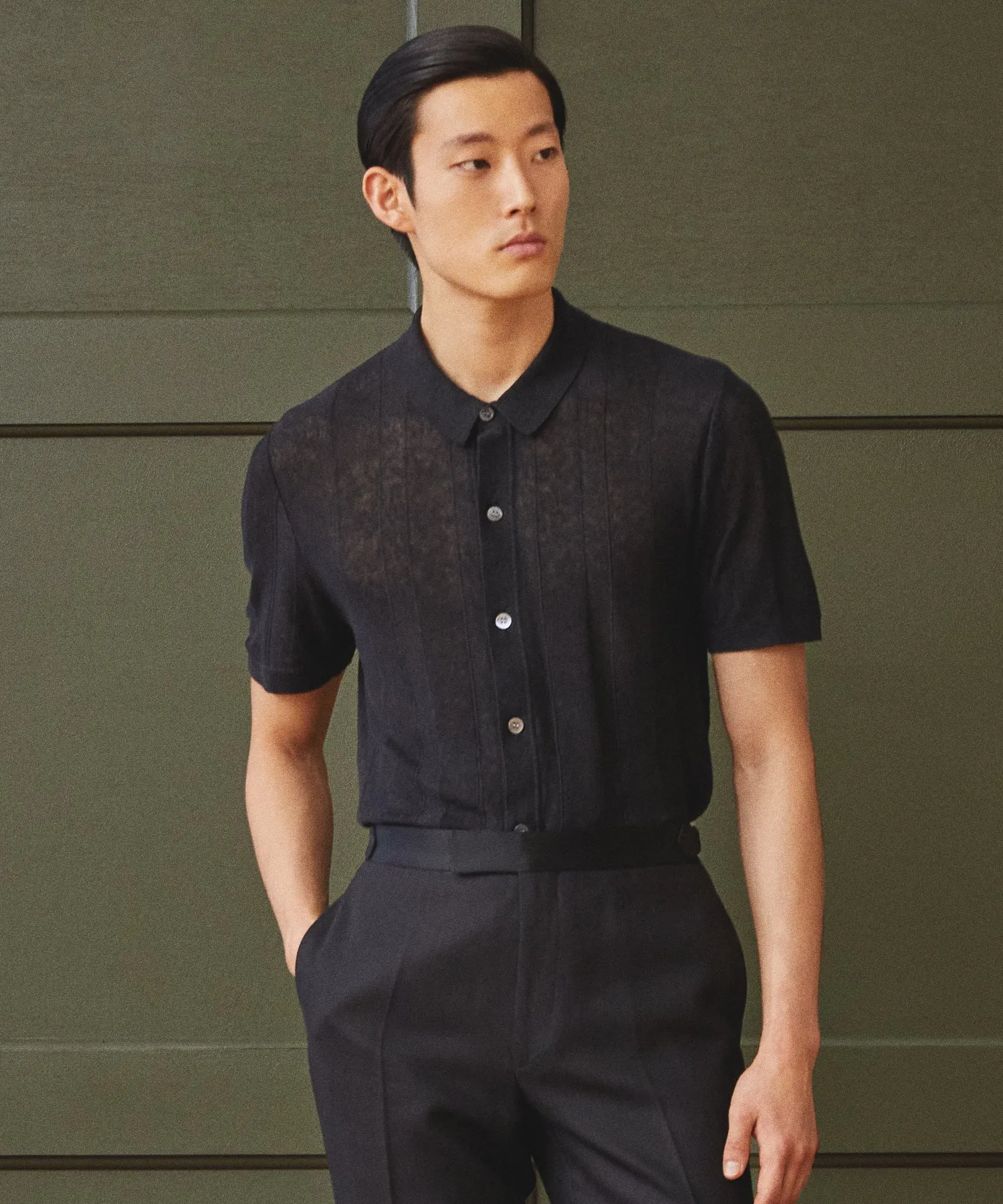 Linen Textured Stripe Full-Placket Polo in Black