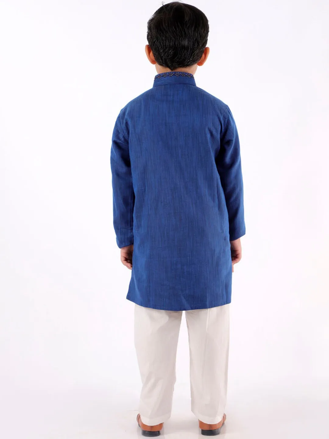 Vastramay Boy's Blue Thread Work Kurta with Pyjamas